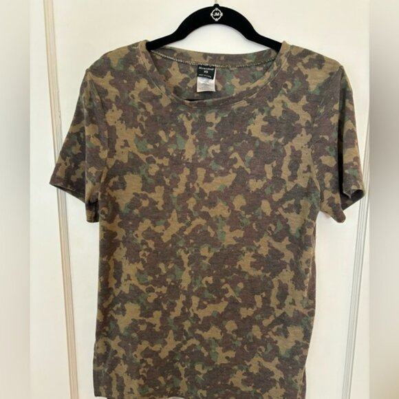 Ladies XS camouflage T-Shirt - Picture 1 of 5